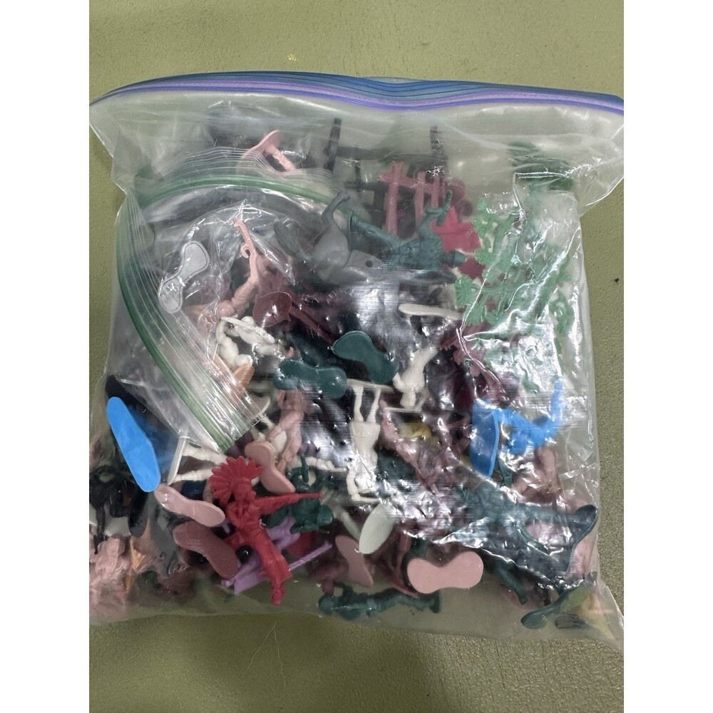 Vintage Plastic Toy Soldiers Cowboys Indians Knights Figures Bulk Lot Bag